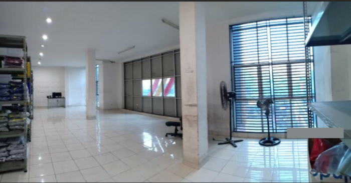 Gedung dijual di Cut Mutia Rawalumbu Bekasi